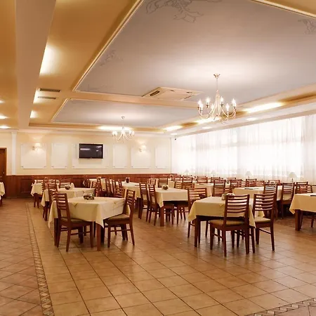 Anton Тепличка-над-Вагом