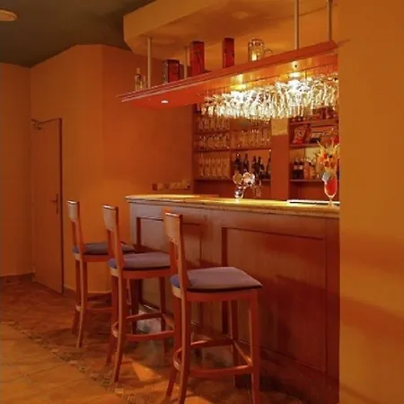 Hotel Anton 3*