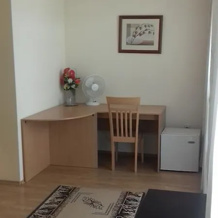 Anton 3* Тепличка-над-Вагом