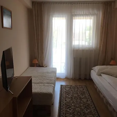 Anton Hotel 3*