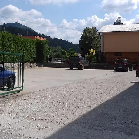 Anton Отель Тепличка-над-Вагом